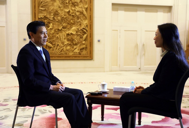 繼續(xù)支持有實(shí)力、有信譽(yù)的民營(yíng)企業(yè)走出去