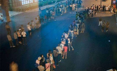 大醫(yī)院人滿為患，社區(qū)醫(yī)院門可羅雀怎么破？