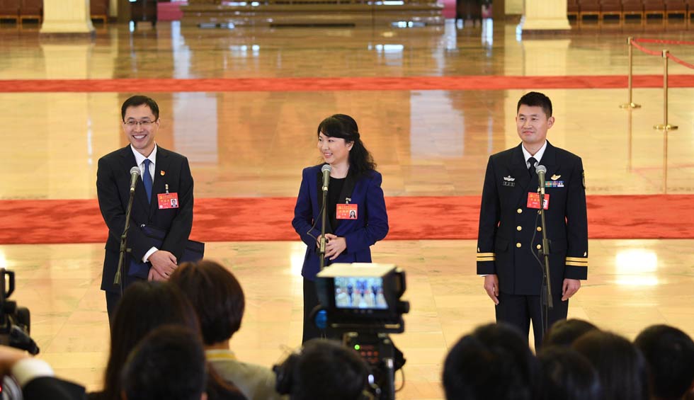 孟祥飛、李媛、曹先建接受采訪