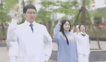 四川打疫苗神曲刷屏 《趕緊打》花絮來(lái)了！