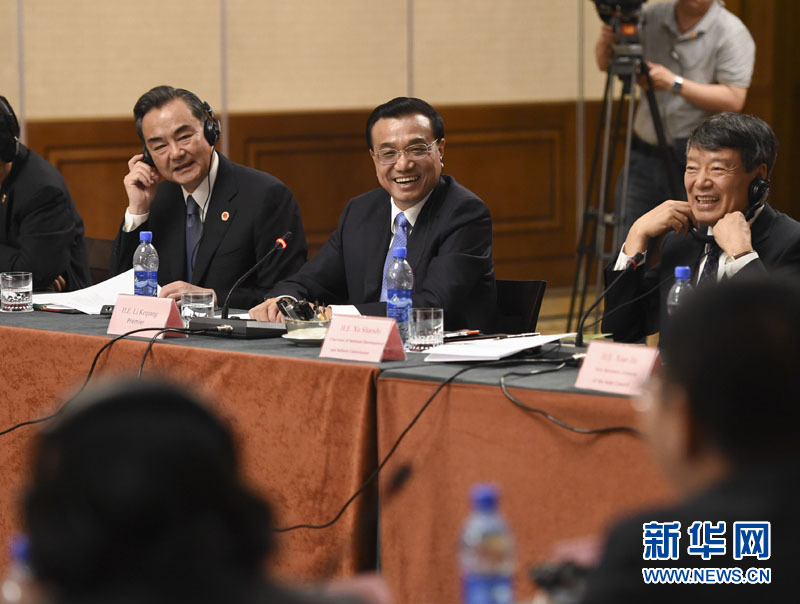  5月6日，國務院總理李克強在埃塞俄比亞首都亞的斯亞貝巴出席中非經貿人文座談會。 新華社記者 李學仁 攝 