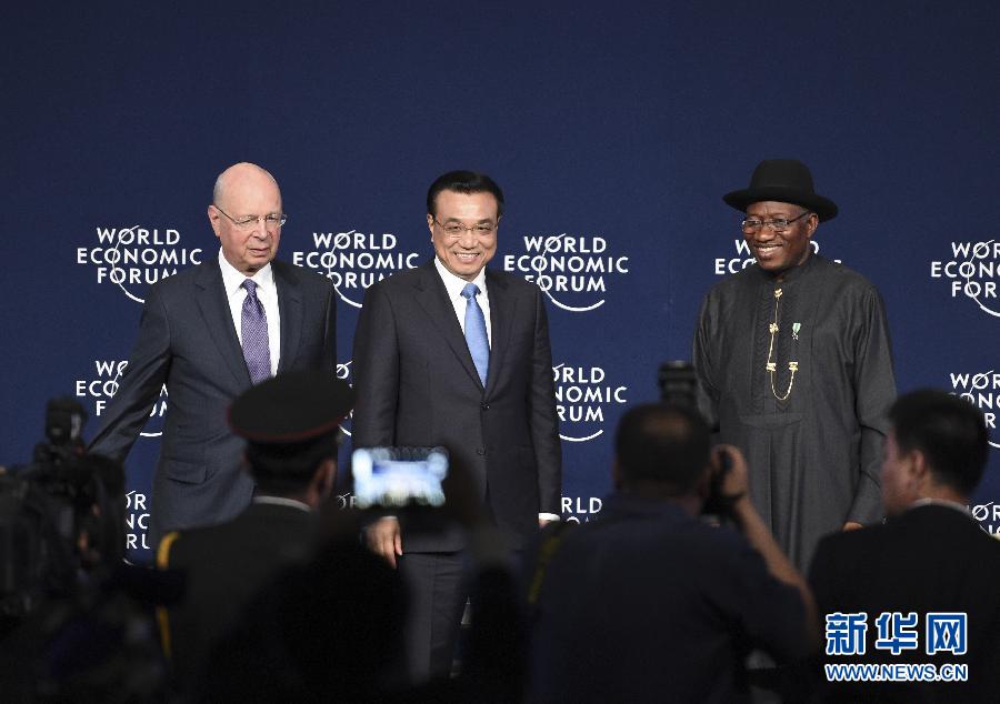 5月8日，中國國務院總理李克強在阿布賈出席第24屆世界經(jīng)濟論壇非洲峰會全會，發(fā)表題為《共同推動非洲發(fā)展邁上新臺階》的特別致辭。新華社記者 李學仁 攝 