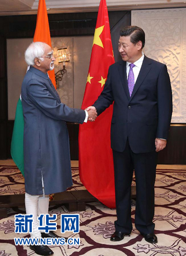 9月18日，國家主席習(xí)近平在新德里會(huì)見印度副總統(tǒng)兼聯(lián)邦院議長安薩里。 新華社記者 龐興雷 攝