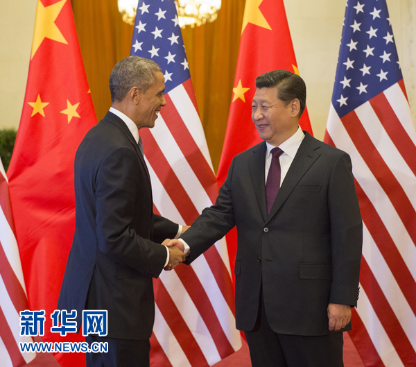 11月12日，國(guó)家主席習(xí)近平在北京人民大會(huì)堂舉行歡迎儀式，歡迎美國(guó)總統(tǒng)奧巴馬對(duì)中國(guó)進(jìn)行國(guó)事訪問。 新華社記者 李學(xué)仁 攝