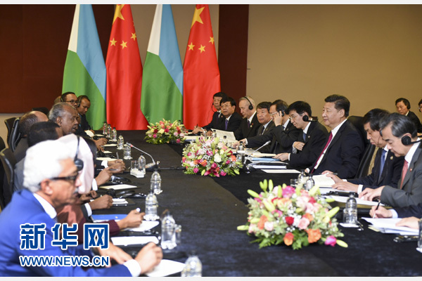 12月3日，國家主席習(xí)近平在約翰內(nèi)斯堡會見吉布提總統(tǒng)蓋萊。新華社記者 謝環(huán)馳 攝 

