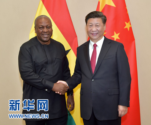 12月3日，國家主席習近平在約翰內斯堡會見加納總統(tǒng)馬哈馬。新華社記者 李濤 攝 


