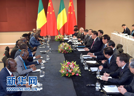 12月3日，國家主席習(xí)近平在約翰內(nèi)斯堡會見馬里總統(tǒng)凱塔。新華社記者 李濤 攝