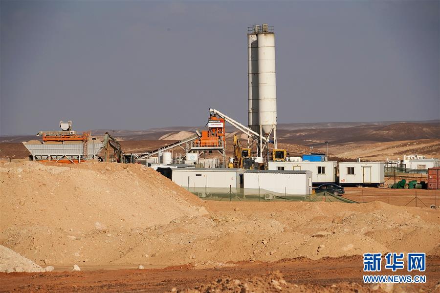 (國際·圖文互動(dòng))(1)“一帶一路”助約旦實(shí)現(xiàn)油頁巖發(fā)電之夢(mèng)