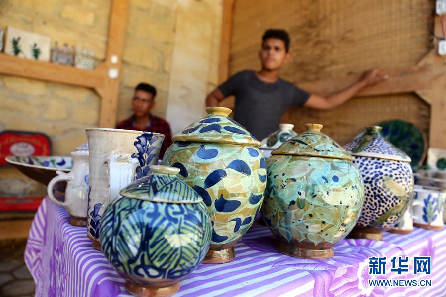 （國際&middot;圖文互動）（1）通訊：埃及傳統(tǒng)陶藝村煥發(fā)現(xiàn)代魅力