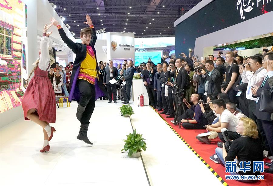 （新華全媒頭條&middot;圖文互動）（13）人間正道 浩蕩前行&mdash;&mdash;習(xí)近平主席出席首屆中國國際進口博覽會紀實