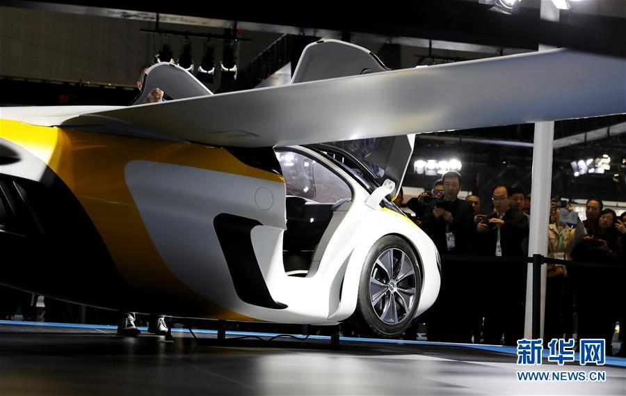 (新華全媒頭條·圖文互動)(4)從進(jìn)博會到“雙11” 超級訂單背后蘊藏中國動能