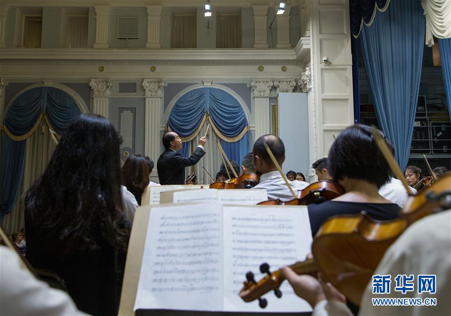 （新華全媒頭條·出訪·側(cè)記·圖文互動(dòng)）（3）你好老朋友！開啟新時(shí)代！——習(xí)近平主席和普京總統(tǒng)引領(lǐng)中俄全面戰(zhàn)略協(xié)作伙伴關(guān)系邁入新時(shí)代