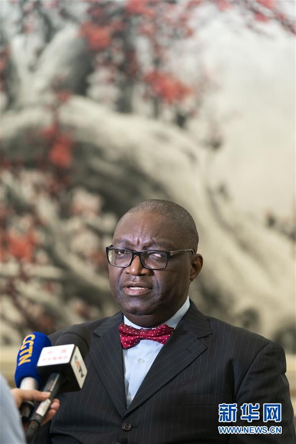 （圖文互動）（1）外方人士：美國挑起經(jīng)貿(mào)摩擦不得人心、損人害己