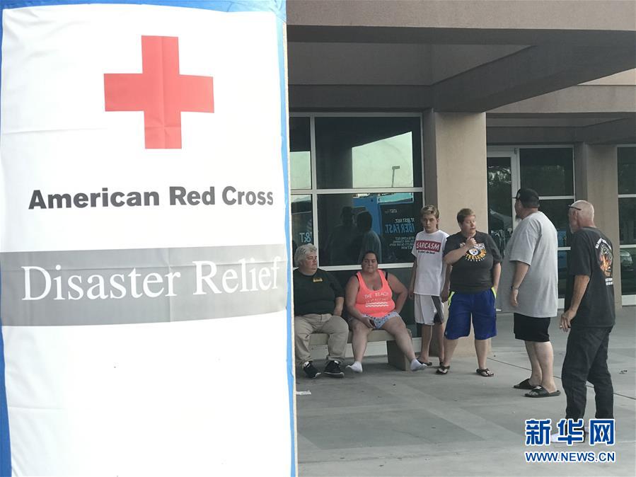 (國(guó)際)(2)美國(guó)加州強(qiáng)震過(guò)后余震頻繁 震中地區(qū)進(jìn)入緊急狀態(tài)