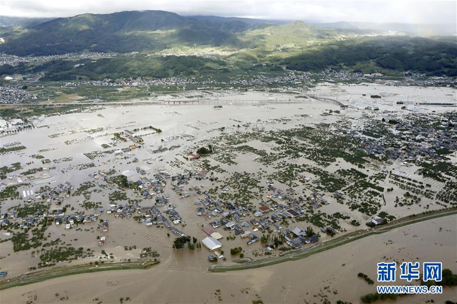 (國際)(2)受臺風(fēng)“海貝思”影響日本長野縣千曲川決堤