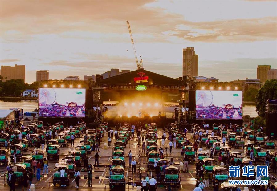 （國(guó)際&middot;圖文互動(dòng)）（3）疫情新常態(tài)下的新嘗試&mdash;&mdash;泰國(guó)舉辦&ldquo;嘟嘟車(chē)&rdquo;音樂(lè)會(huì)