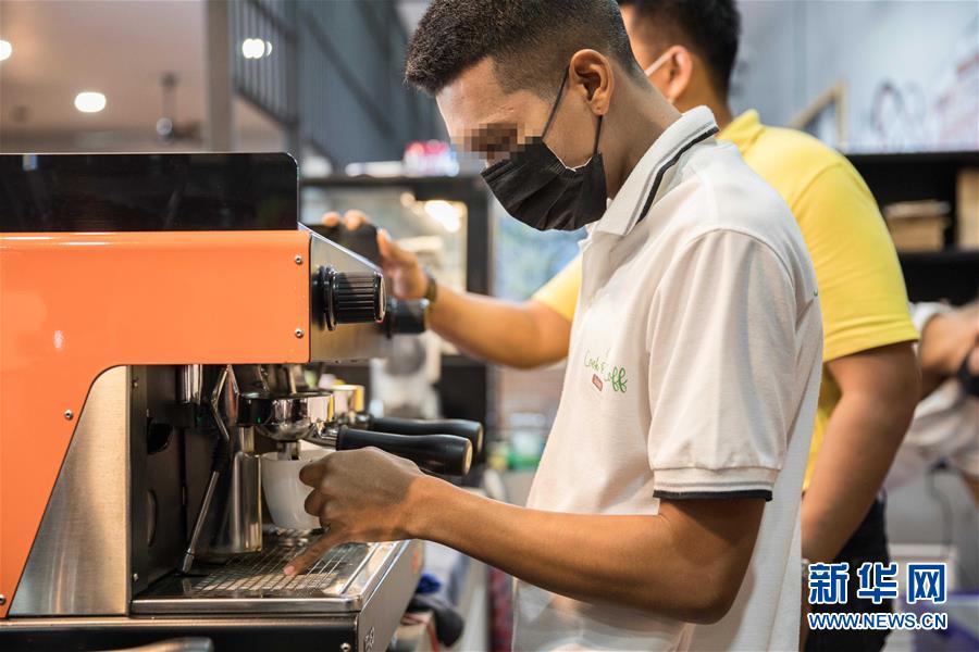 （國際&middot;圖文互動(dòng)）（5）走進(jìn)泰國社區(qū)的&ldquo;監(jiān)獄咖啡館&rdquo;