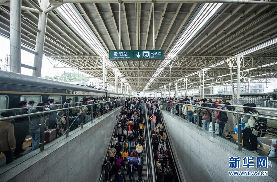 (新華全媒頭條·圖文互動)(2)海納百川共揚帆——黨的十九大以來以習(xí)近平同志為核心的黨中央引領(lǐng)中國高水平對外開放紀(jì)實