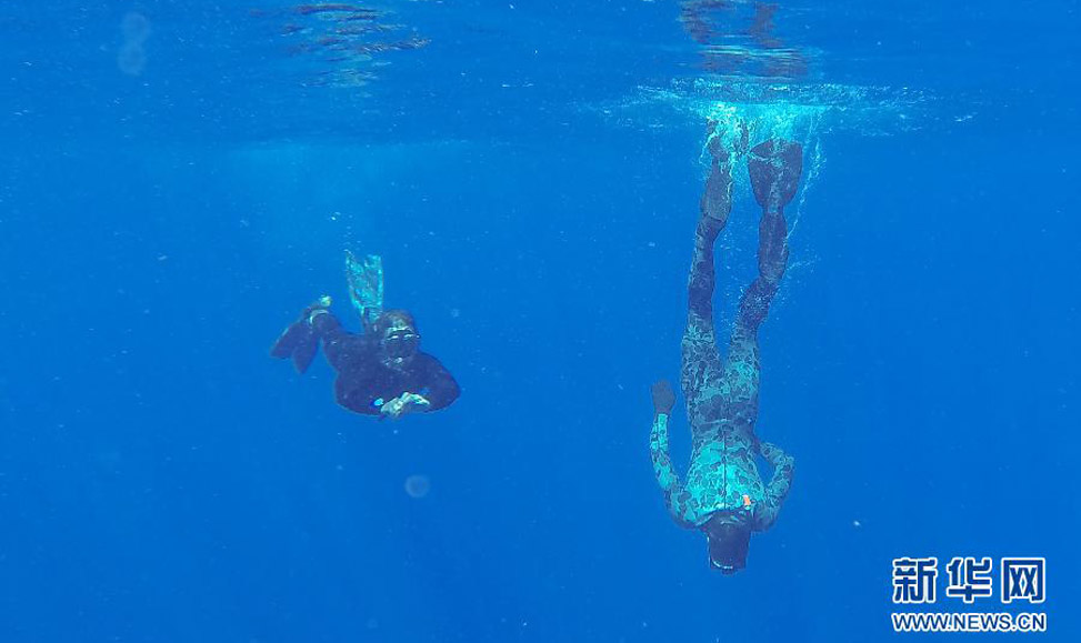 澳大利亞軍艦再次偵測到疑似“黑匣子”信號(hào)