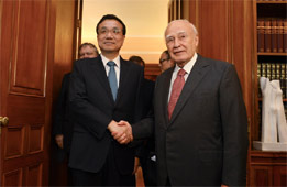 李克強(qiáng):中國(guó)將希臘視為好朋友、好伙伴