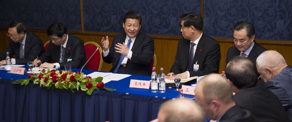 習近平會見俄羅斯?jié)h學家、學漢語的學生和媒體代表