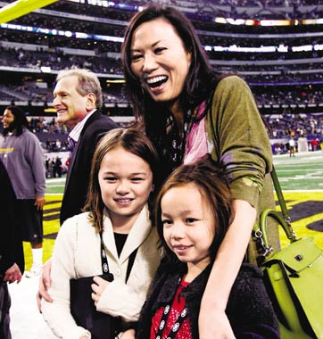 鄧文迪離婚，坊間解讀越發(fā)“狗血”